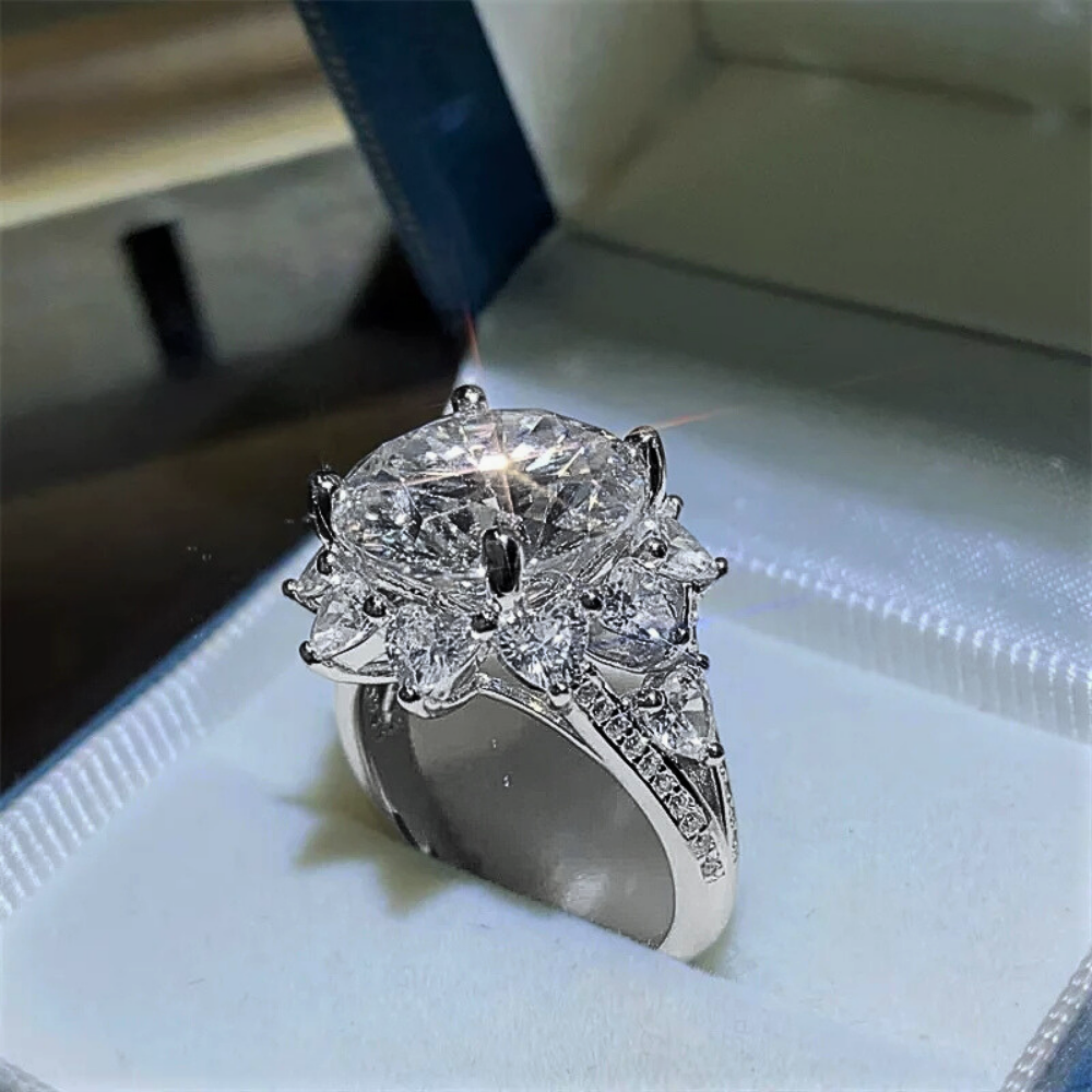Anello "Regina di Cuori" con Moissanite D Color:  3 o 10 Carati di Splendore