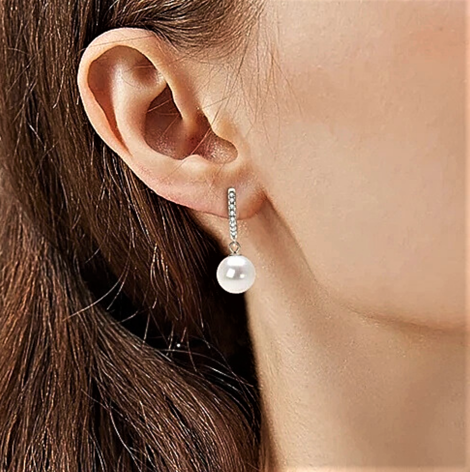 Orecchini "Sfera Illuminata" con Moissaniti D Color e Perle Naturali d'Acqua Dolce
