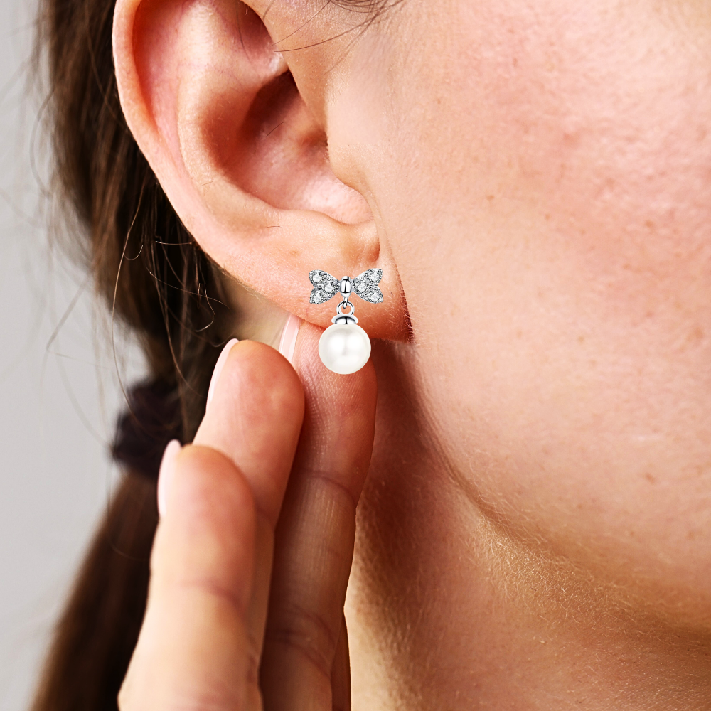 Orecchini a Fiocco con Moissaniti e Perle Naturali