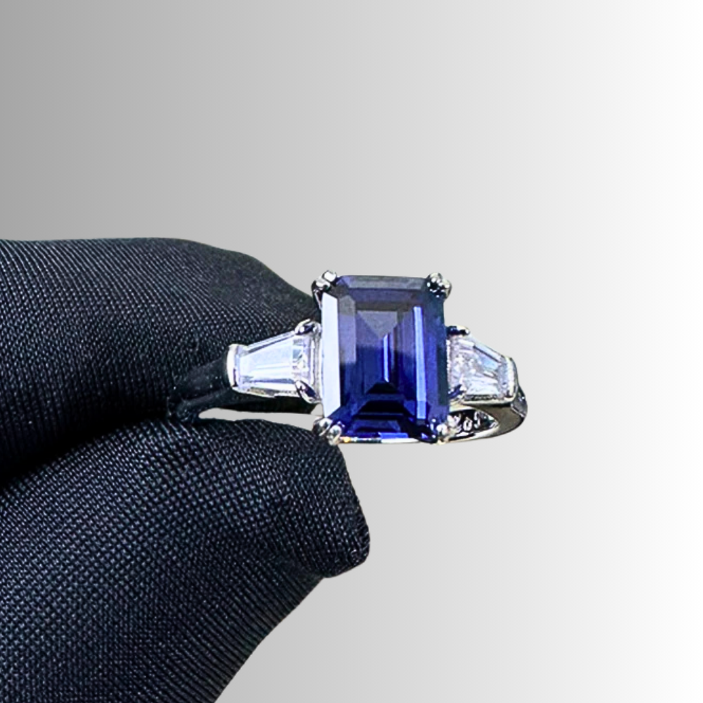 Trilogy con Tanzanite creata in Laboratorio di ct 2,50