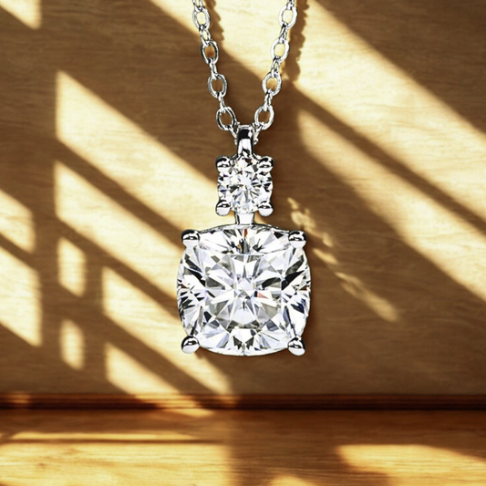 Collana con Pendente in Moissanite Taglio Cuscino