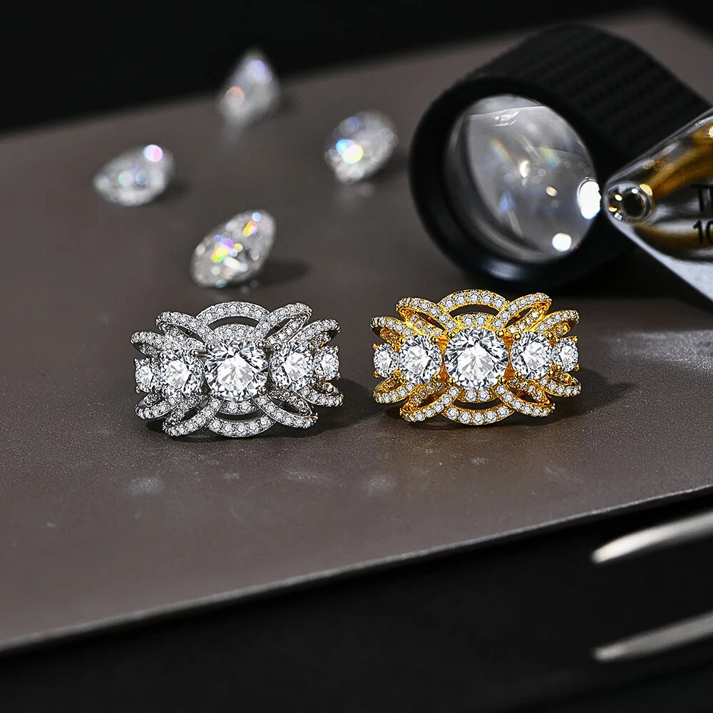 Anello a Corona con Moissaniti D Color VVS1
