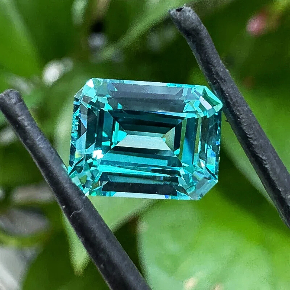 Tormalina Paraiba Lab Grown Taglio Smeraldo