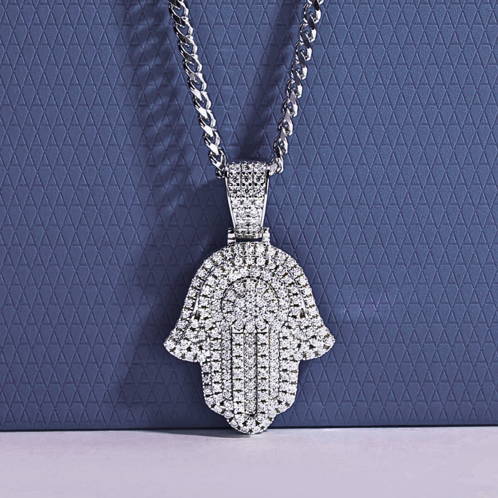 Collana "Mano di Fatima" in Moissanite D Color