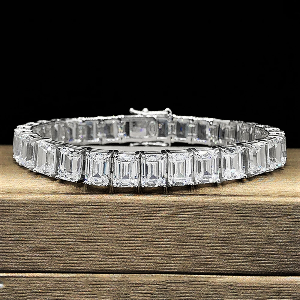 Bracciale Tennis con Moissaniti Taglio Smeraldo