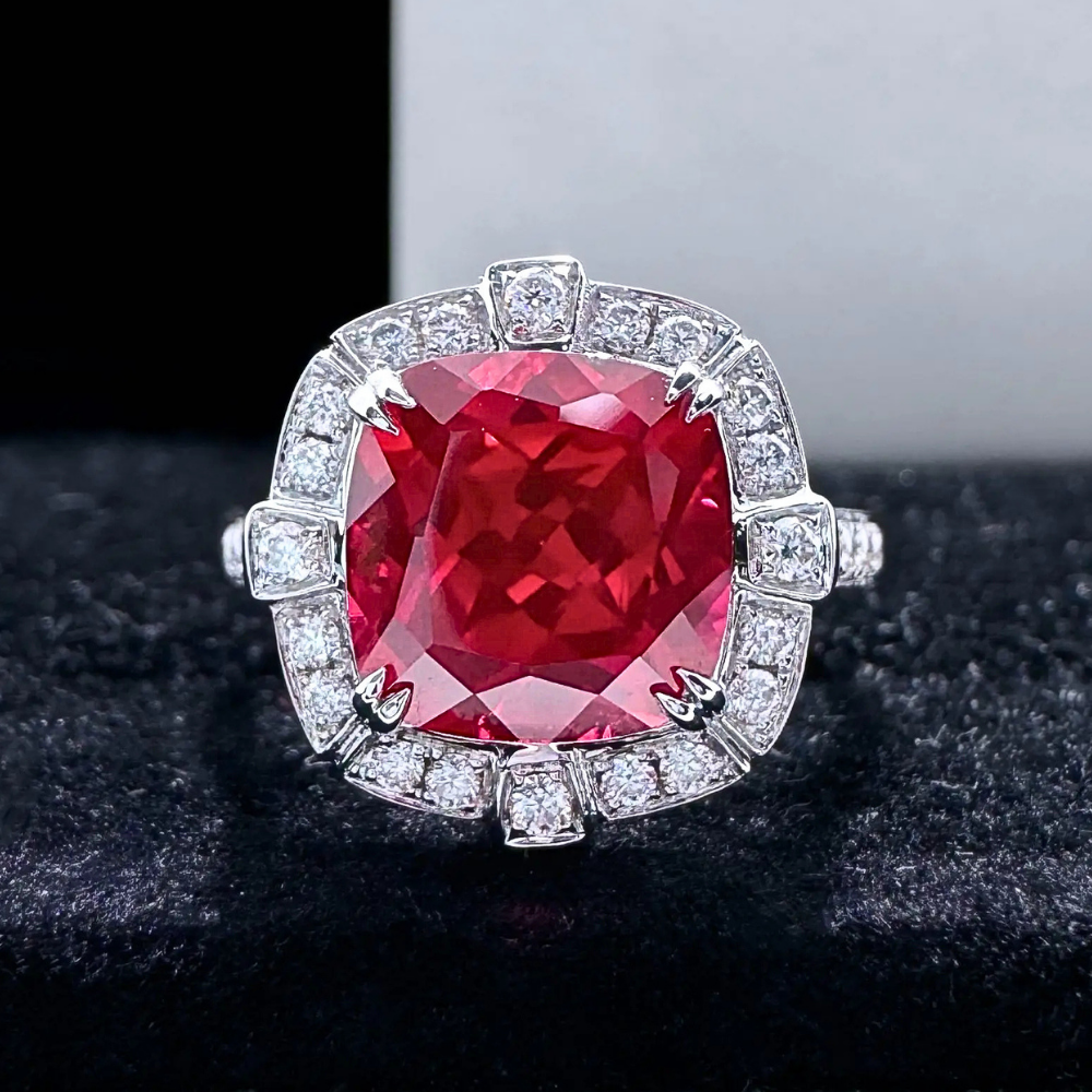 Anello con Rubino creato in Laboratorio per ct 3,50