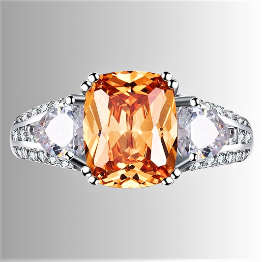 Anello con Zaffiro Champagne di ct 5,00 e Diamanti Sintetici ad Alto Contenuto di Carbonio