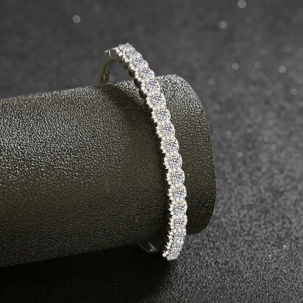 Bracciale Rigido con Fiori di Moissaniti per ct 2,48