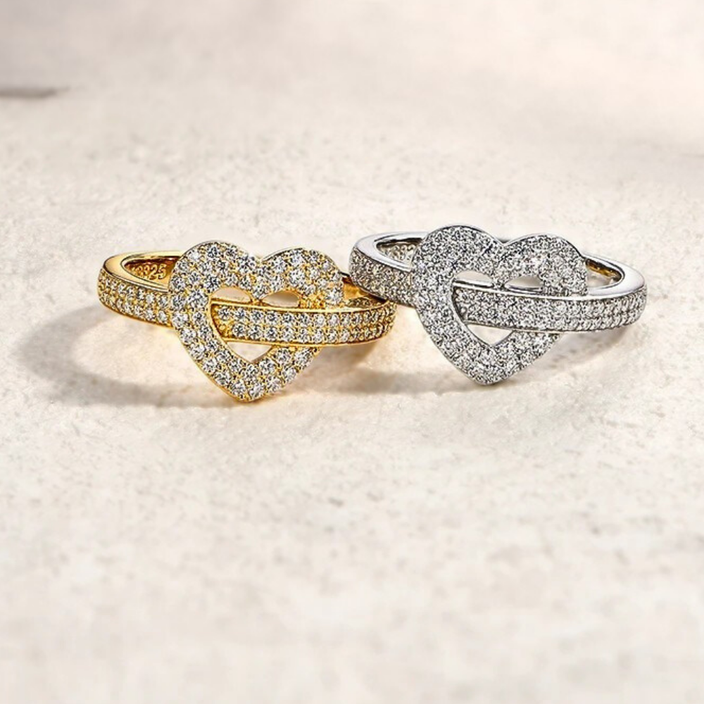 Fascetta a Cuore con Pavè di Moissaniti D Color