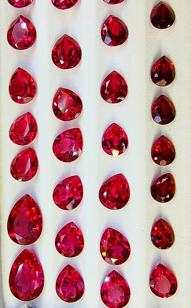 Rubini Lab Grown Taglio Goccia