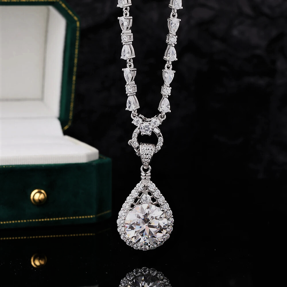 Collana Tennis con ciondolo in Moissanite D Color