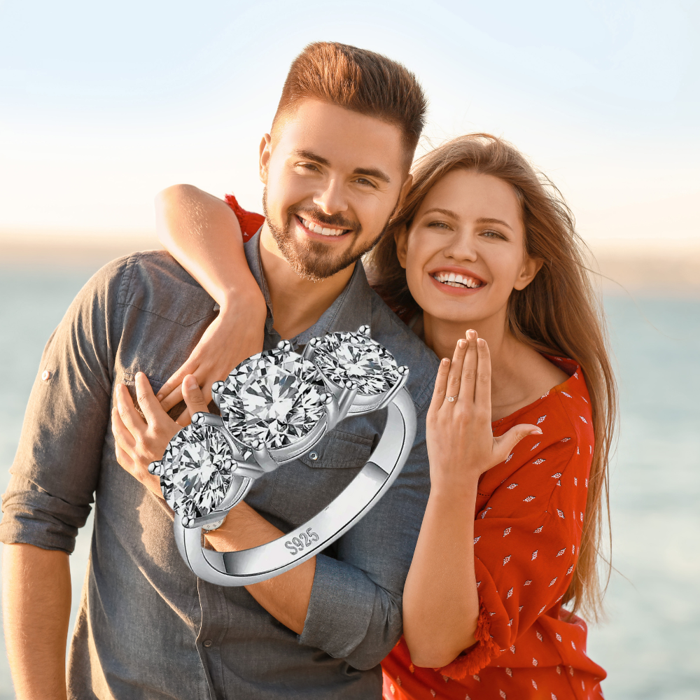 Trilogy con Moissanite Certificata da 2 o 4 Carati