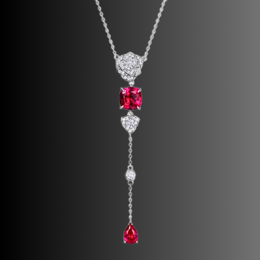 Collana Floreale con Rubini Lab Grown e Brillanti Sintetici ad Alto Contenuto di Carbonio