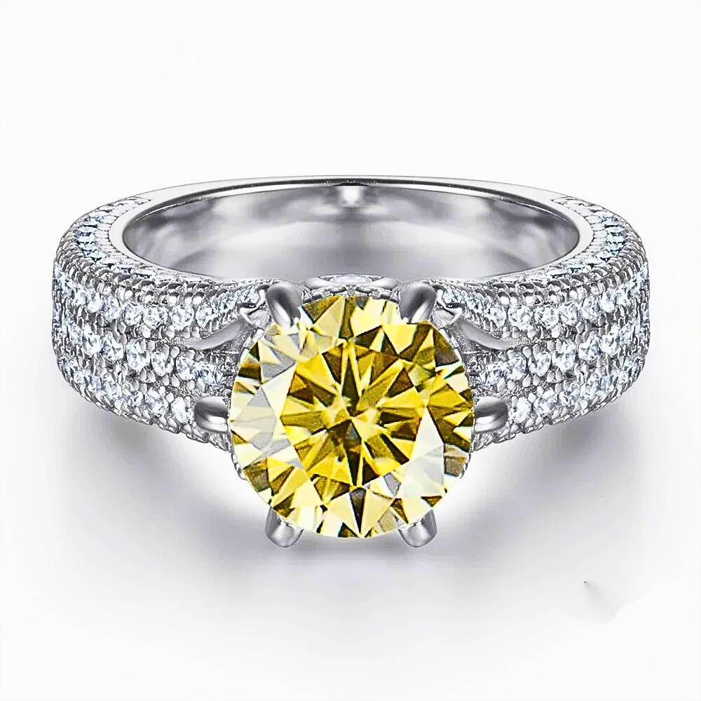 Mini Collezione di Solitari con Pavè di Moissanite di ct 2,00 e Brillanti Coltivati