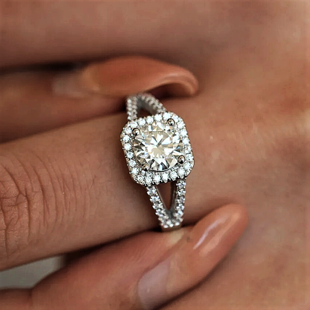 Solitario con Moissanite D Color VVS1 Certificata