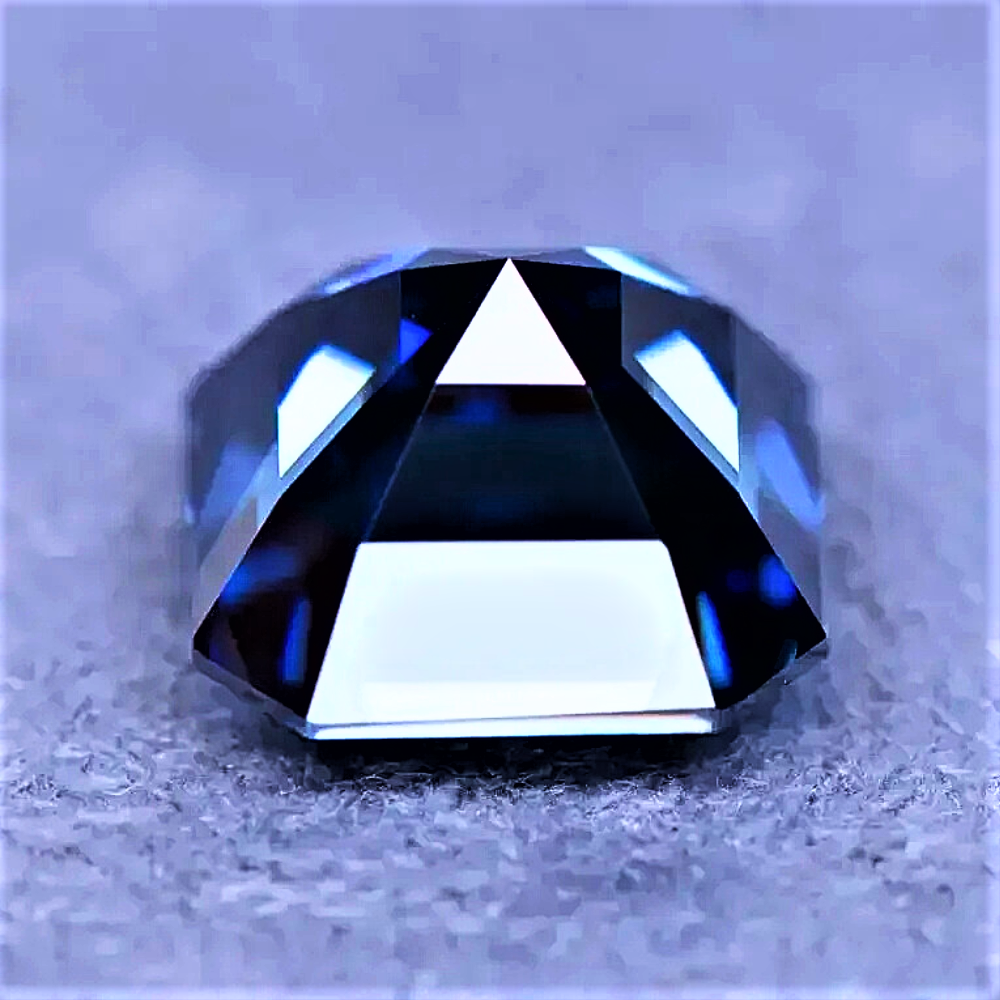 Moissanite Royal Blue Taglio Asscher Certitificata