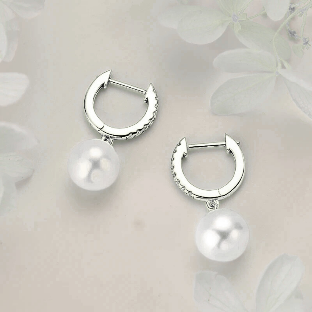 Orecchini ad Anello Ovale con Moissaniti e Perle Naturali