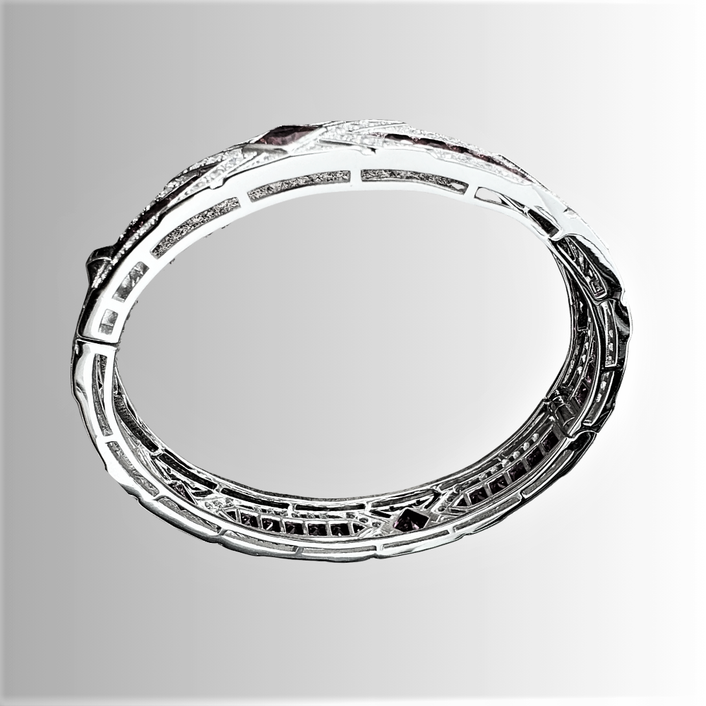 Mini Collezione di Bracciali Rigidi con Zaffiri, Smeraldi o Rubini Coltivati e Brillanti Sintetici