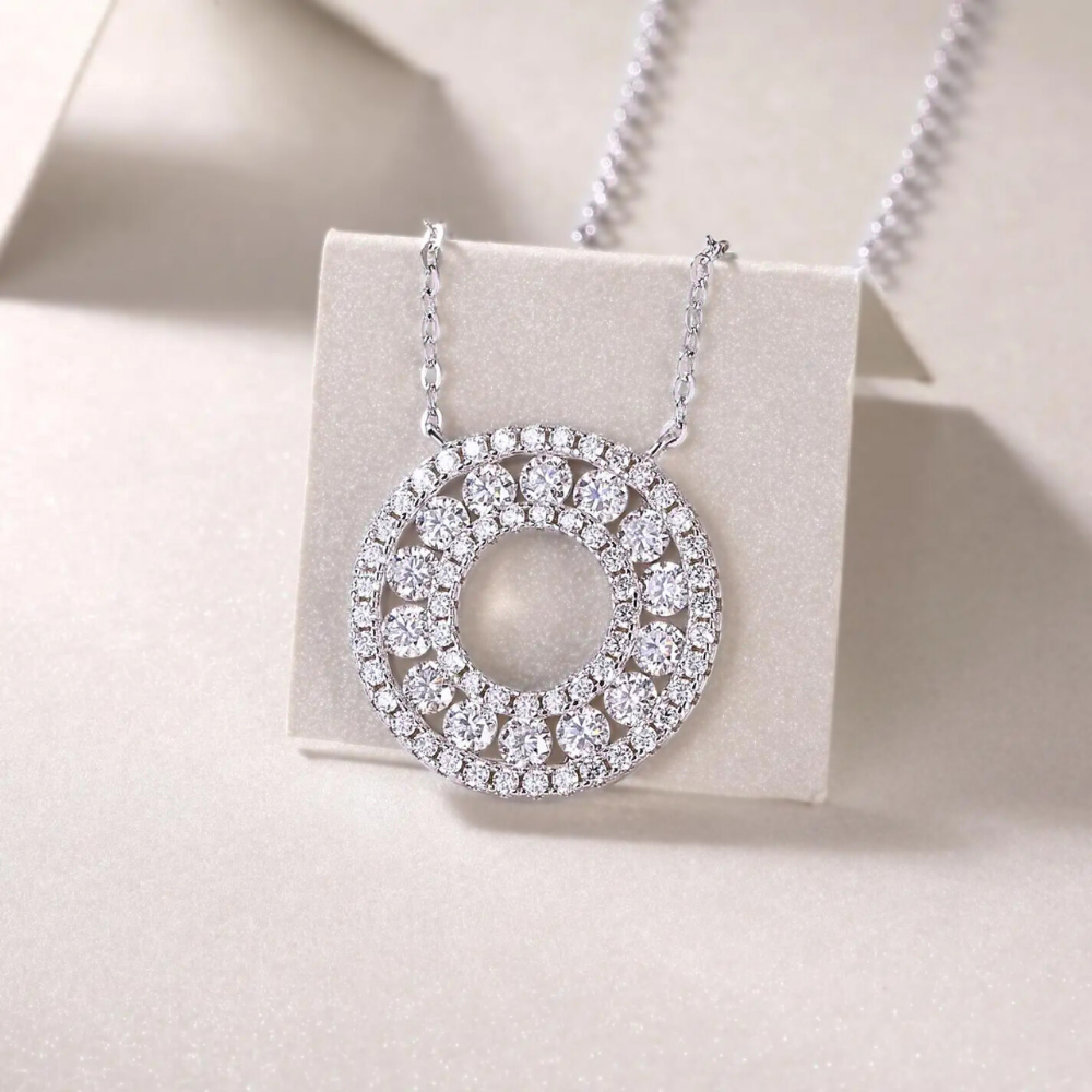 Collana con Ciondolo a Ruota in Moissaniti per ct 1,40