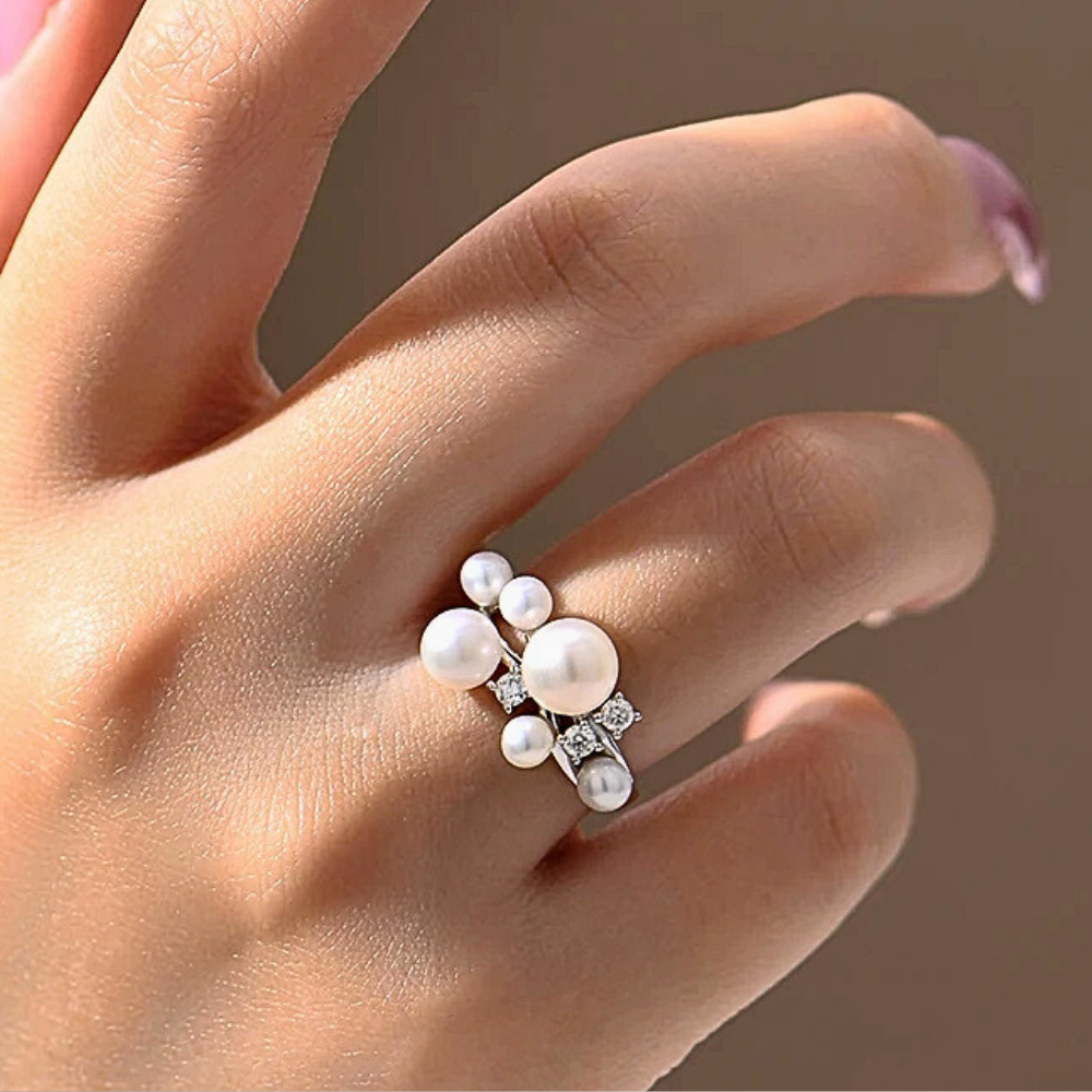 Anello con Perle Naturali e Moissaniti