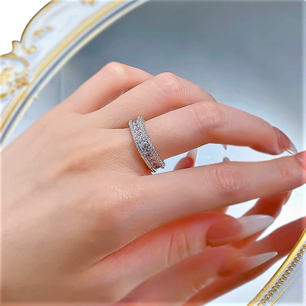 Fede Quadrata con Diamanti Taglio Princess e Brillanti Coltivati