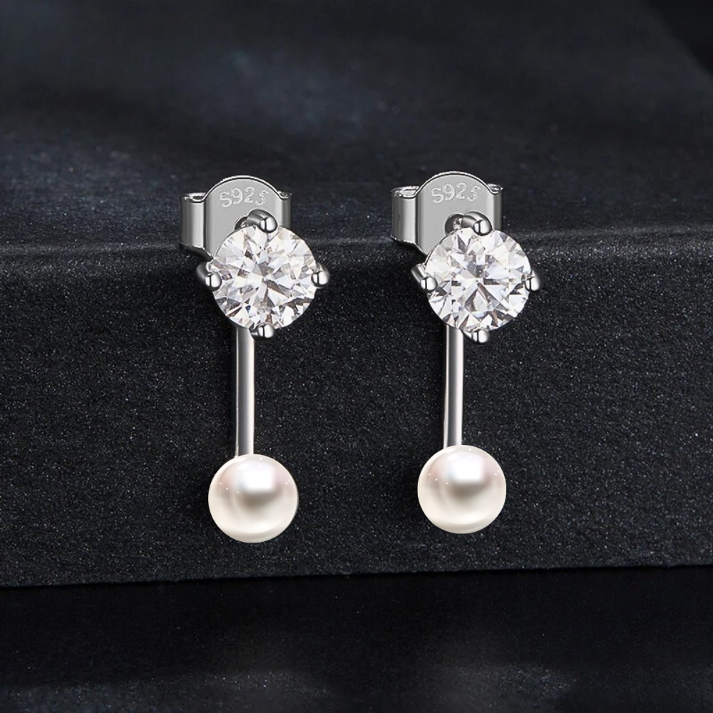 Orecchini Punto Luce in Moissaniti per ct 1,00 e Perle