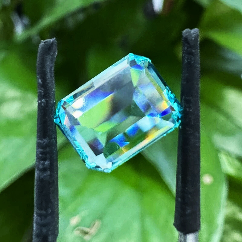 Tormalina Paraiba Lab Grown Taglio Smeraldo