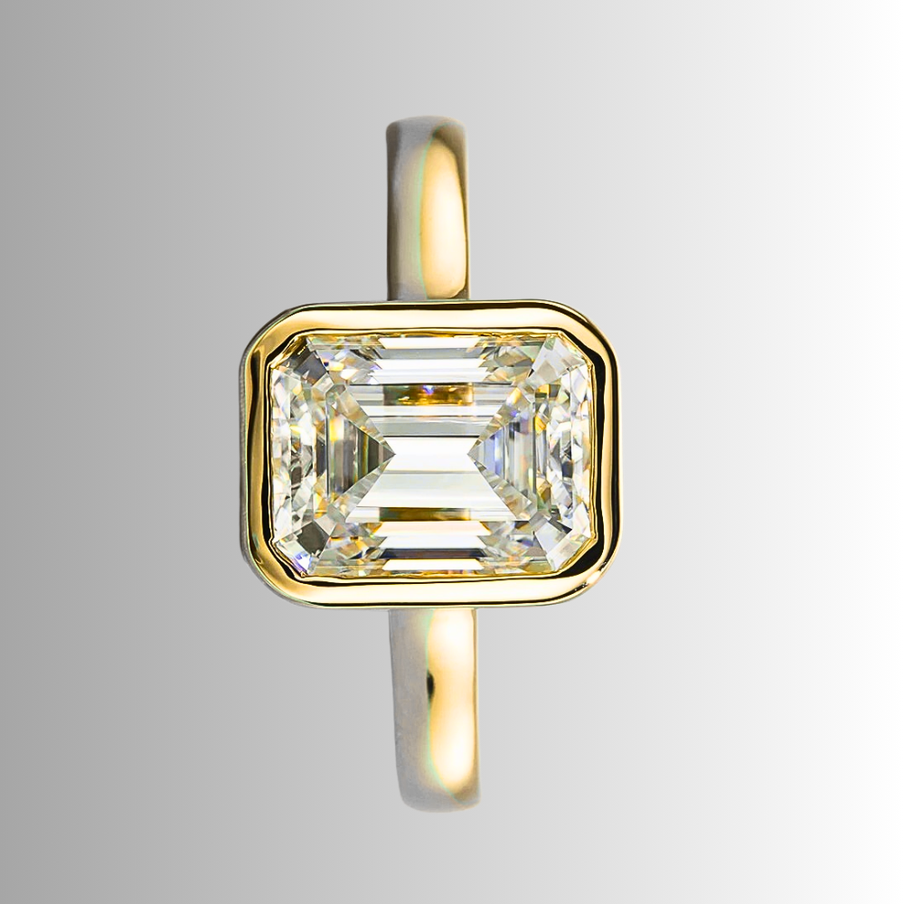 Solitario a Castone con Moissanite Taglio Smeraldo da ct. 3,00