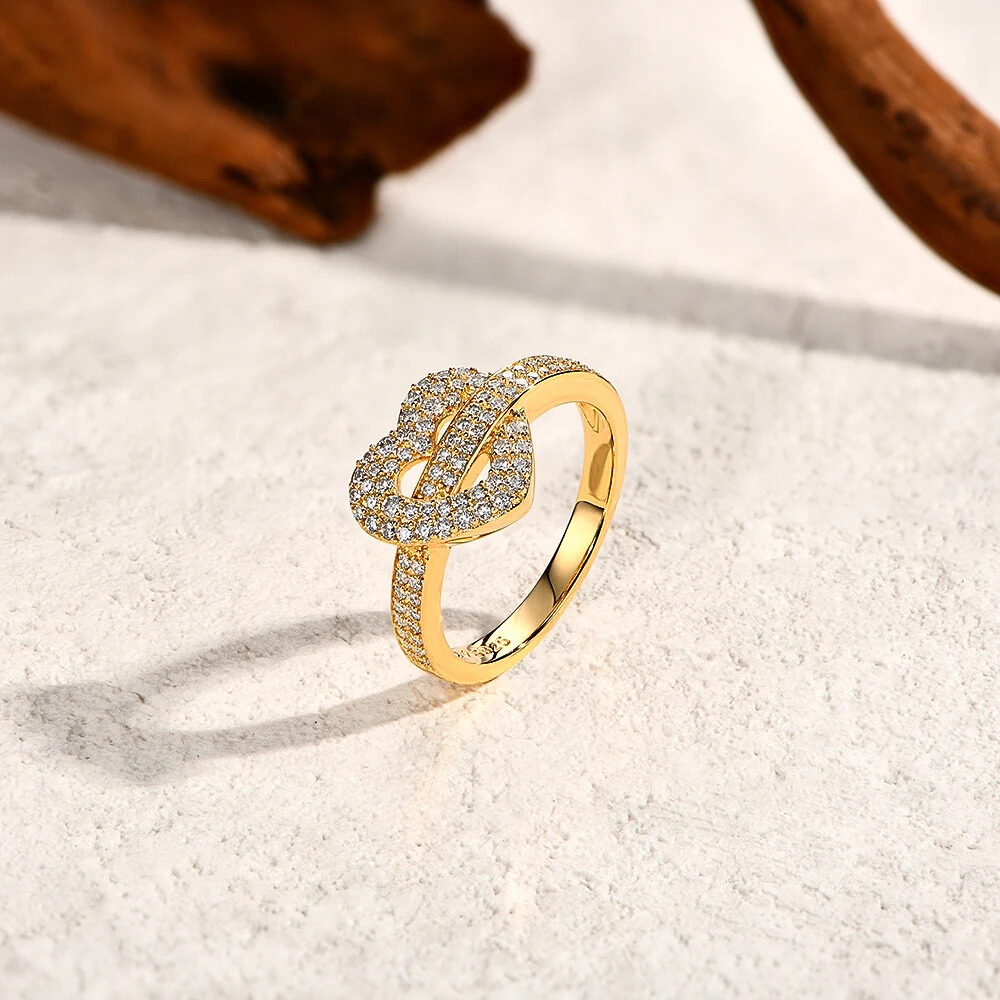 Fascetta a Cuore con Pavè di Moissaniti D Color