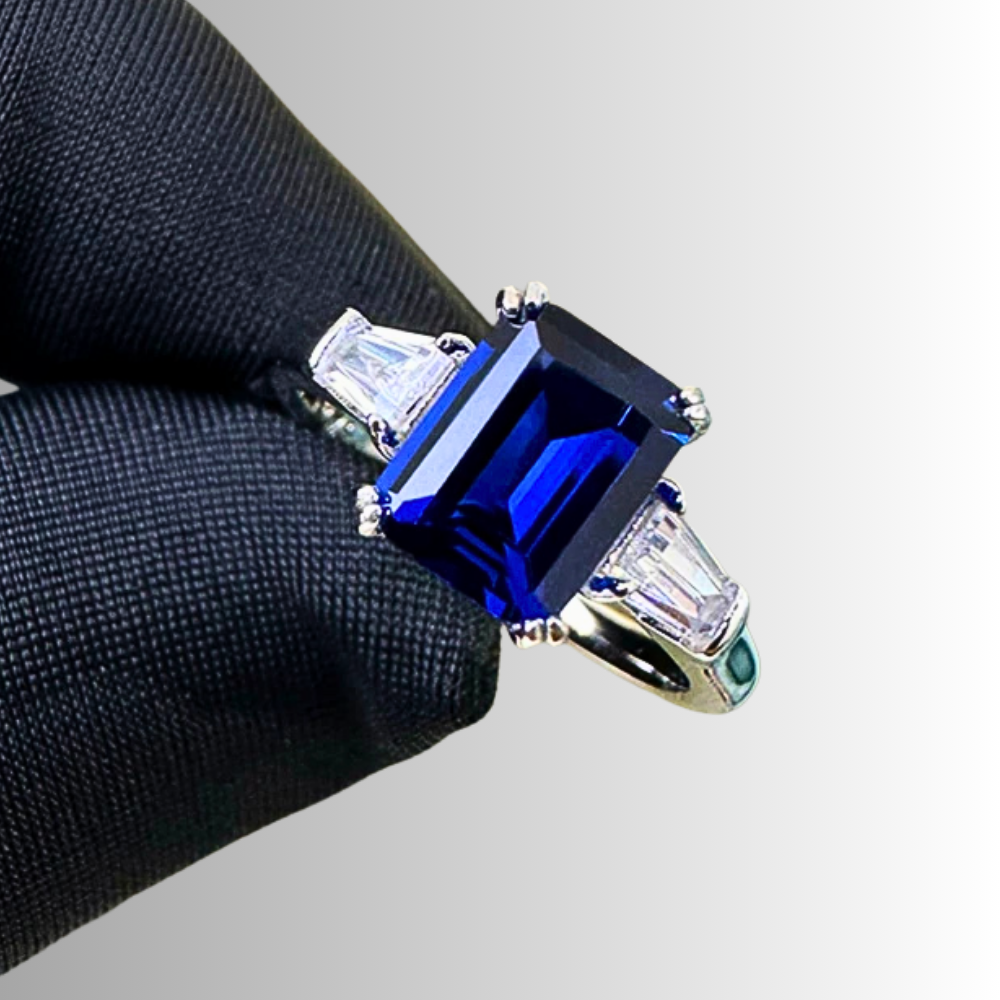 Trilogy con Tanzanite creata in Laboratorio di ct 2,50
