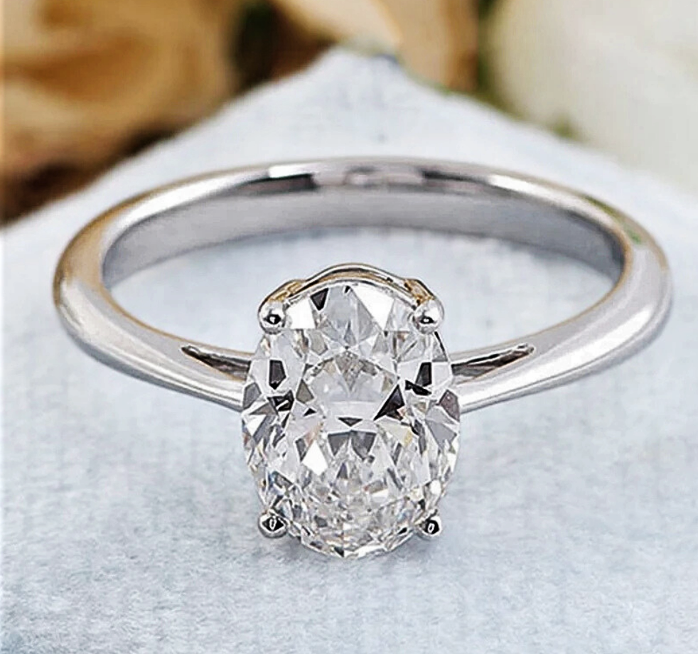 Solitario con Moissanite Taglio Ovale