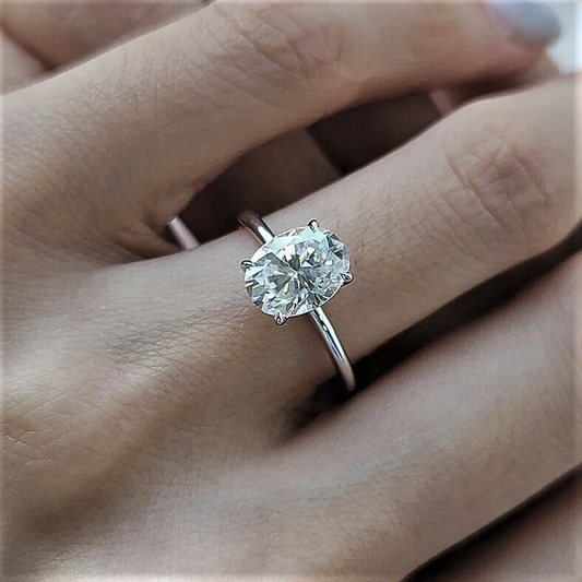 Solitario con Moissanite Taglio Ovale