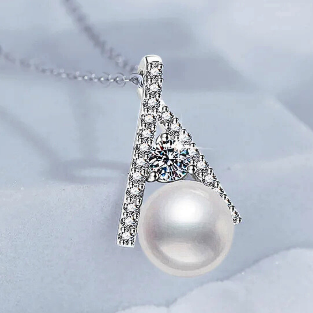 Collana con Moissanite da ct 0,30 e Perla Naturale da 10 mm