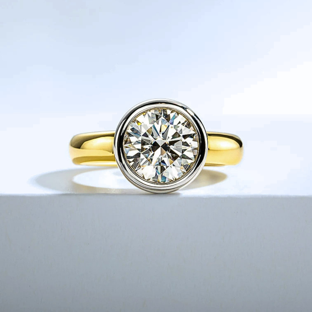 Solitario a 2 colori con Moissanite di ct 3,00