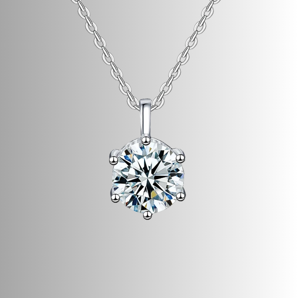 Collana con Ciondolo in Moissanite