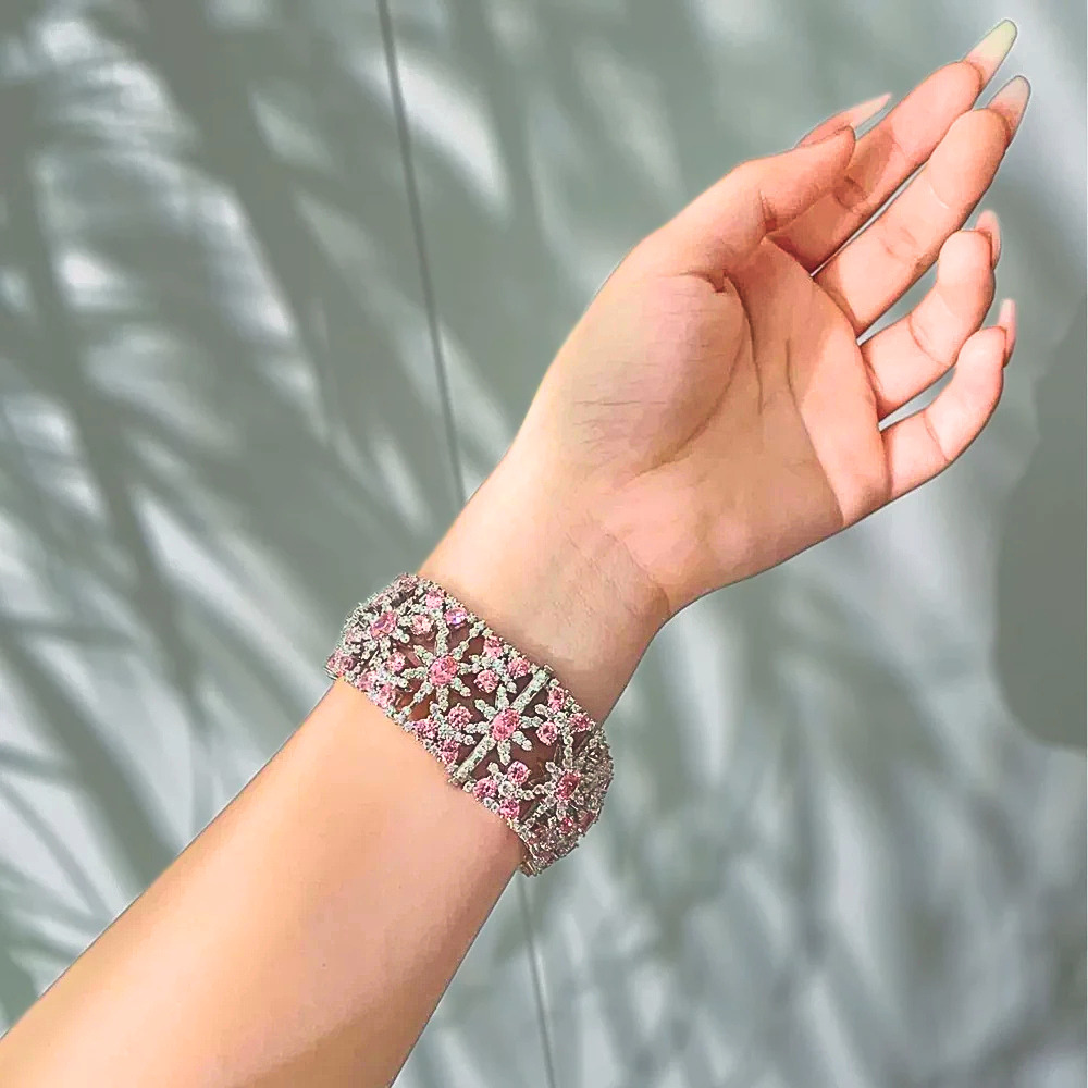 Bracciale a Fascia con Zaffiri Rosa creati in Laboratorio