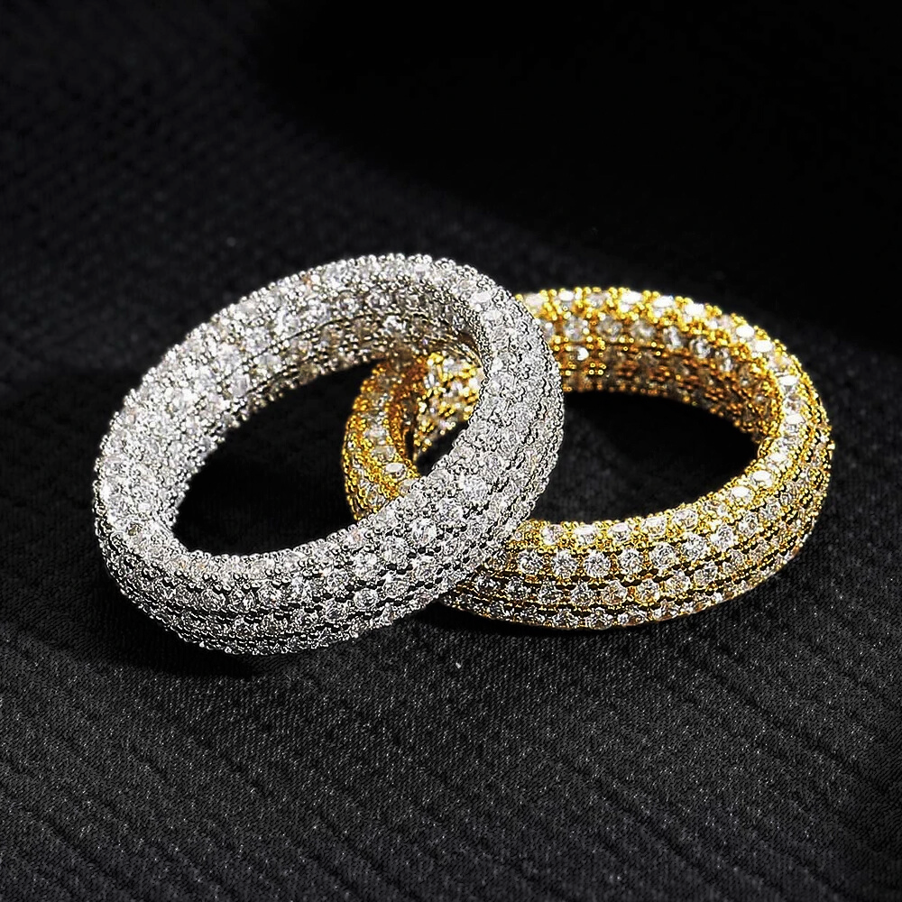 Fascetta con pavè di Moissaniti D color