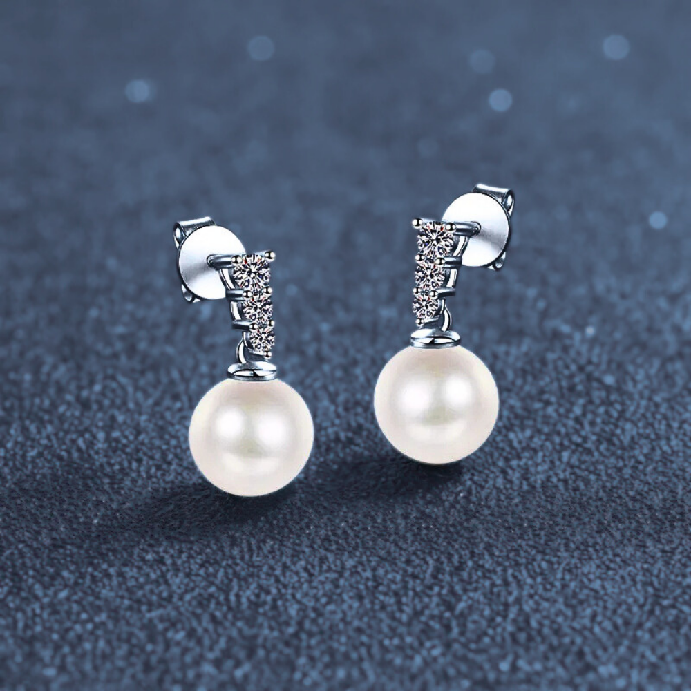 Orecchini Pendenti con Moissaniti e Perle Naturali