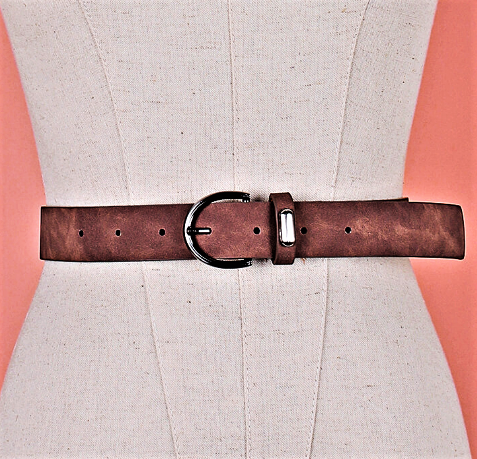 Cinturón de ante Elegancia y versatilidad