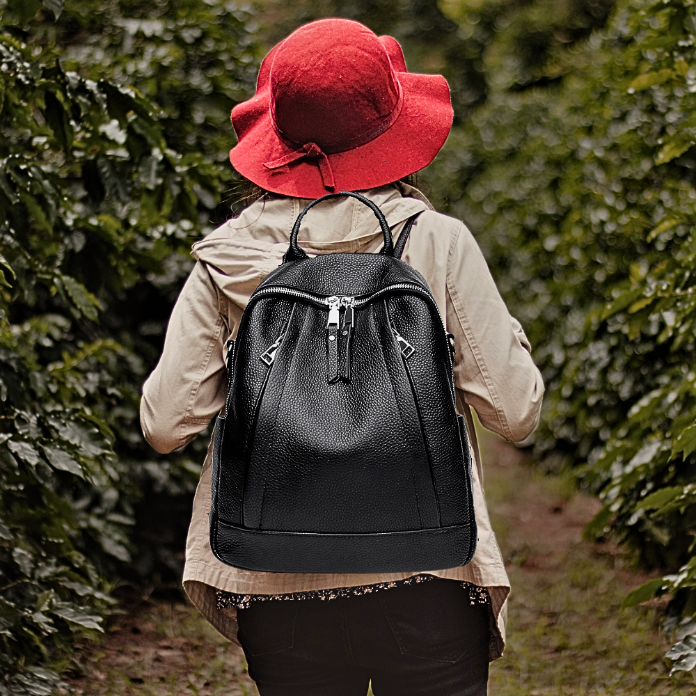 Mochila de piel de becerro negra Suavidad y elegancia