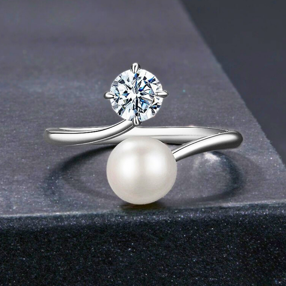 Anello Contrariè con Moissanite e Perla