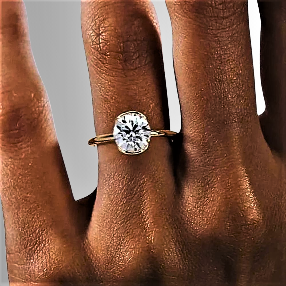 Solitaire "Light On": Timeless Splendor 