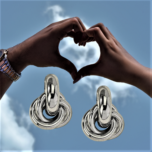 Dos pares de pendientes "Love Knot" Doble Esplendor
