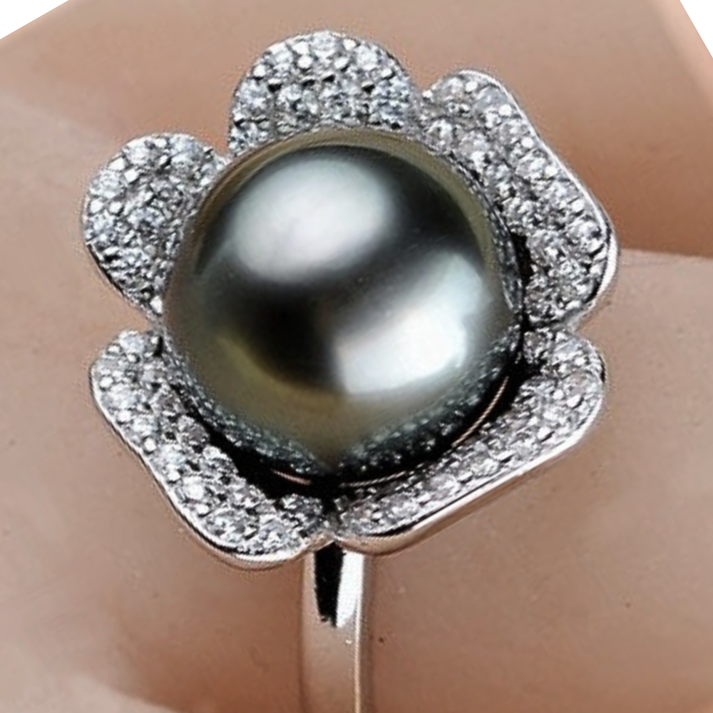 "South Sea" Ring with Natural Tahitian Pearl 