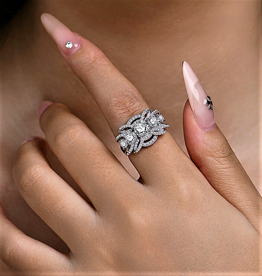 Anello a Corona con Moissaniti D Color VVS1