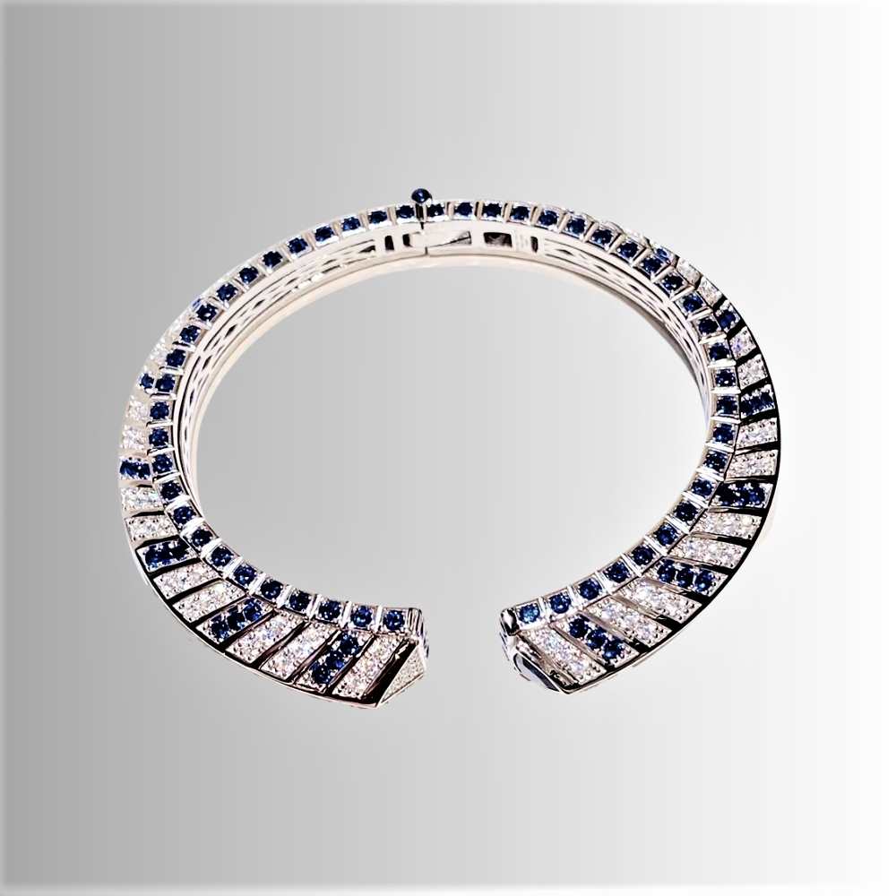 Bracciale Rigido con Zaffiri Coltivati e Brillanti Sintetici ad Alto Contenuto di Carbonio