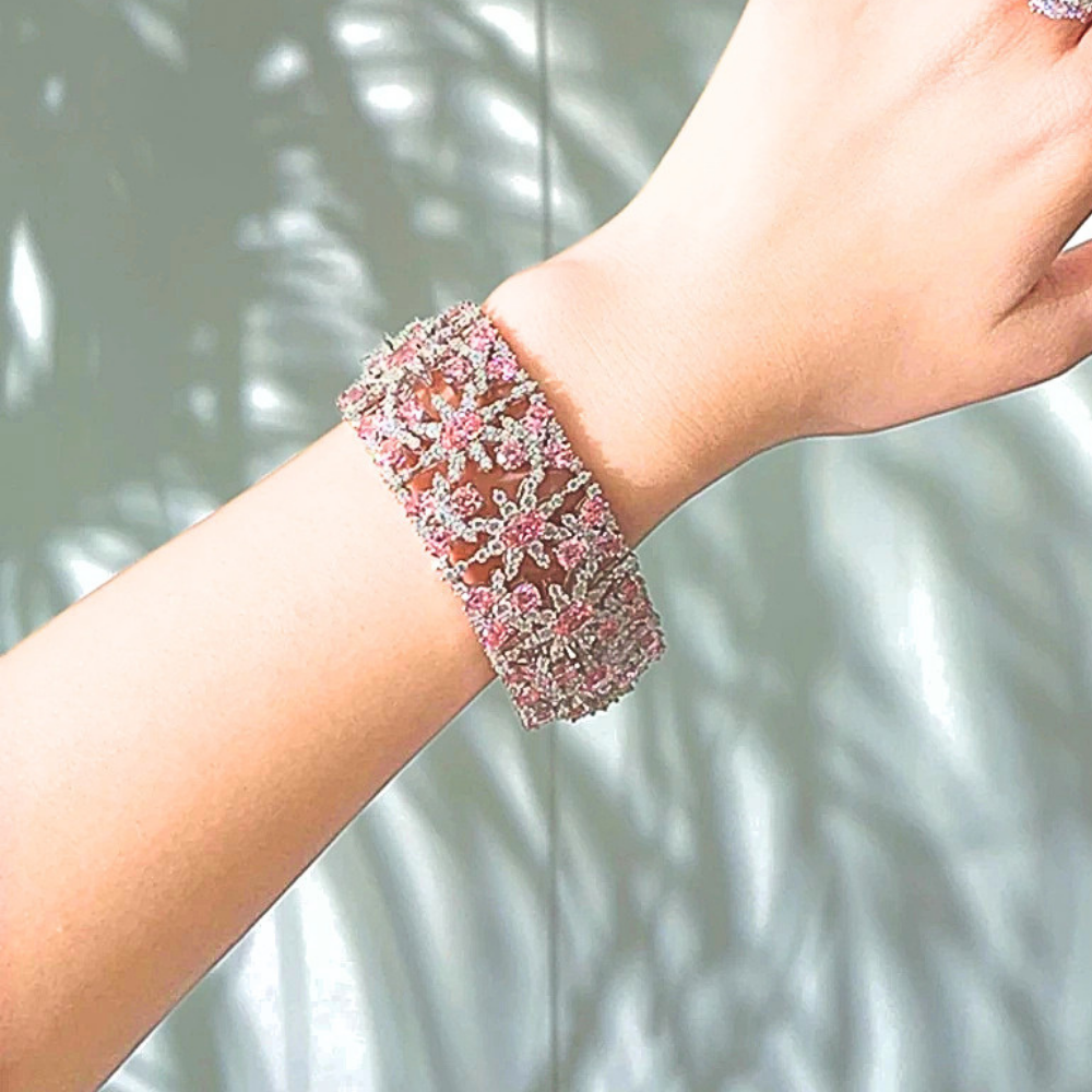 Bracciale a Fascia con Zaffiri Rosa creati in Laboratorio