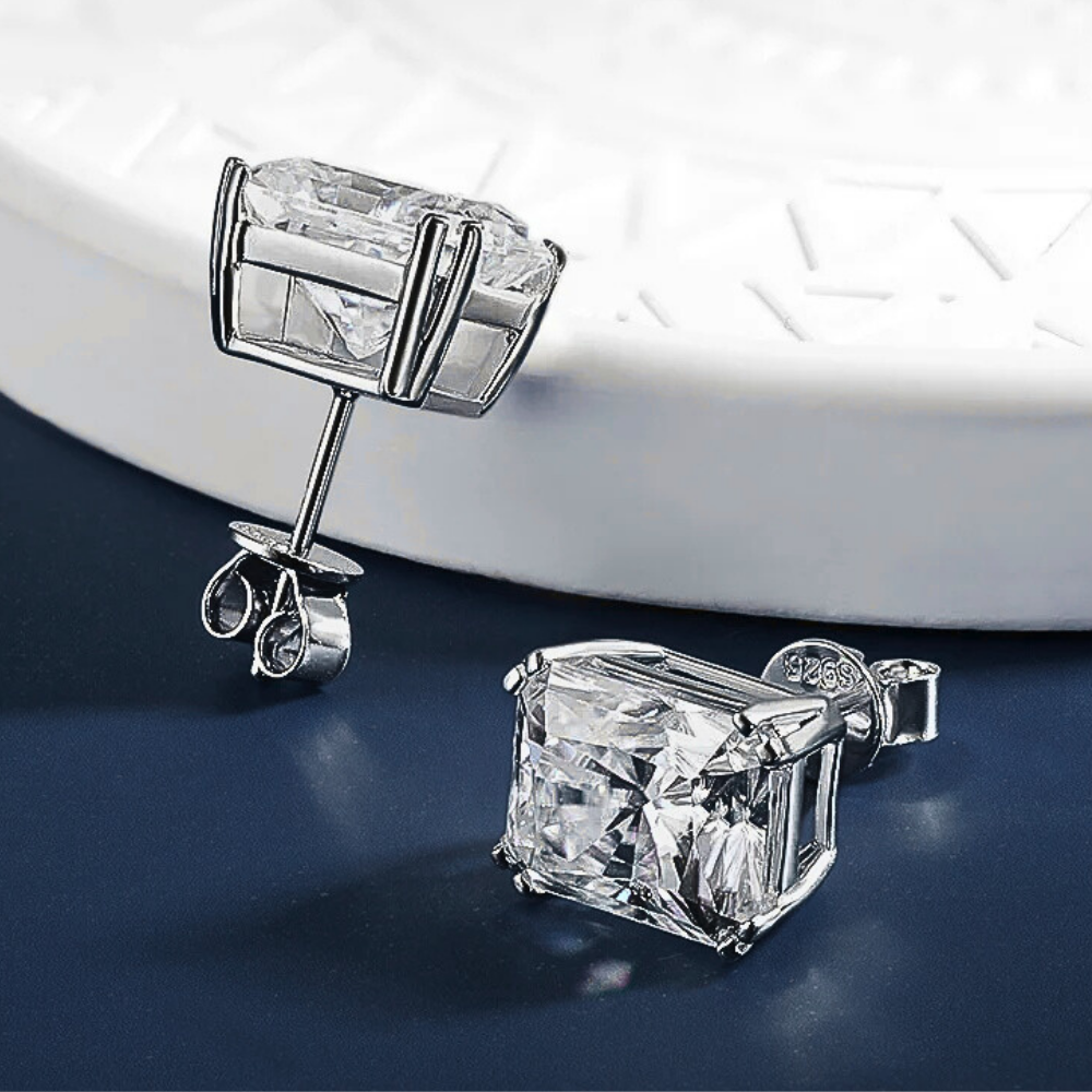 Orecchini Punto Luce con Moissaniti Taglio Radiant