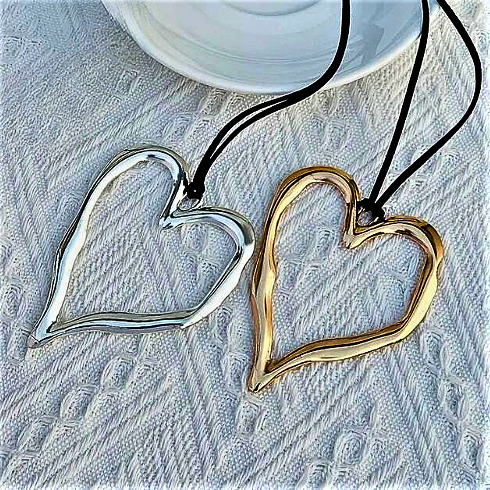 Collar "Grande Amore": un faro para tu estilo