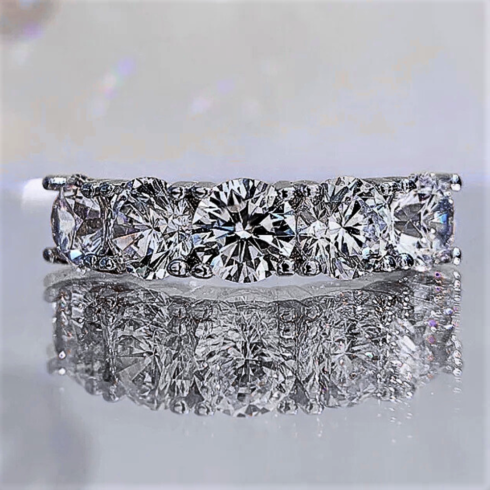 Fede a 5 Pietre con Moissanite D Color VVS1 per ct 2.5  o ct 5,00